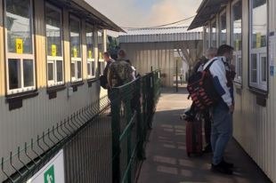 Представители ОРЛО блокируют пересечение КПВВ для части граждан