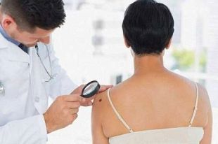 Специалисты сообщили о трех признаках, которые могут указывать на рак кожи