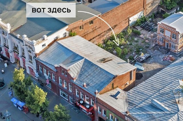 В Челябинске хотят сделать стритбольную площадку в заброшенном дворе