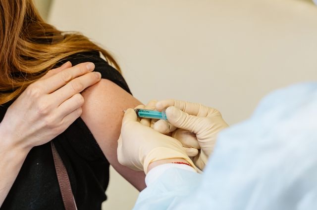В ТЦ «Пушкарёвское кольцо» заработал пункт вакцинации от коронавируса