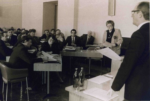 Первое заседание Курганской областной Думы. 12 апреля 1994 г.