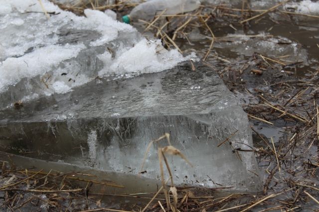 В Югре первый ледовый затор взорвут в Ханты-Мансийском районе