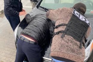 В Одесской области на взятке в пять тысяч долларов поймали полицейского