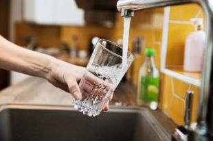 В Донецкой области произошел разрыв трубопровода.