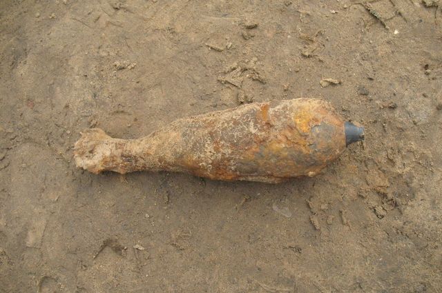 В Унечском районе обнаружили три снаряда военных времен