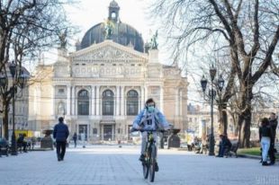 Во Львове на две недели продлили карантинные ограничения.