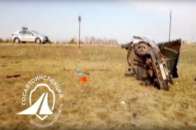 Водитель-бесправник погиб на трассе в Челябинской области, вылетев в кювет