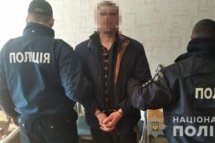 В Кривом Роге мужчина металлическим прутом забил родную тетю до смерти