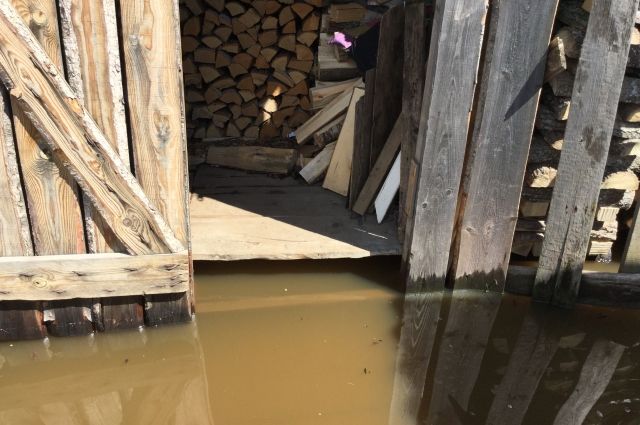 В Кукуштане затопило 17 приусадебных участков, а также мост на реке Бабка