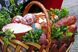 В Украине подорожала пасахальная корзина: детали