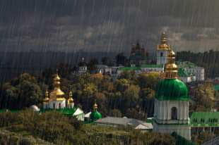 Ухудшение погоды: Украину накроют дожди и грозы.