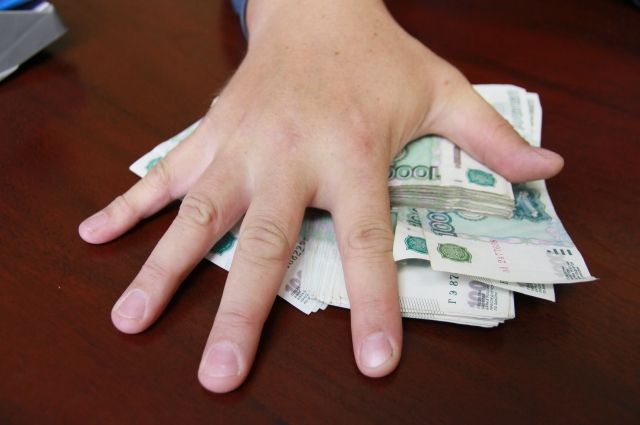 Мужчина должен выплатить экс-супруге 600 тысяч рублей.