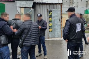 В Херсонской области на взятке поймали чиновника миграционной службы