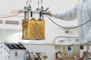 Марсоход NASA впервые в истории получил кислород из атмосферы Марса.