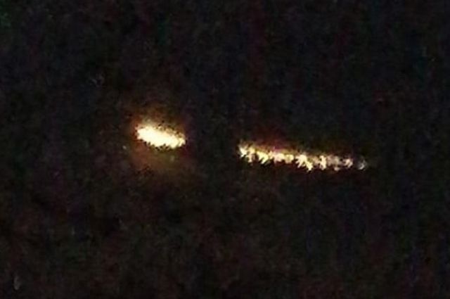 Жители Ростова увидели огненные шары в ночном небе