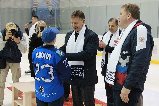 В Судогде наградили победителей XX хоккейного турнира памяти А.П. Рагулина