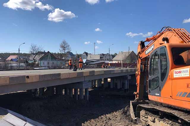 В Барнауле продолжается ремонт моста через Власиху