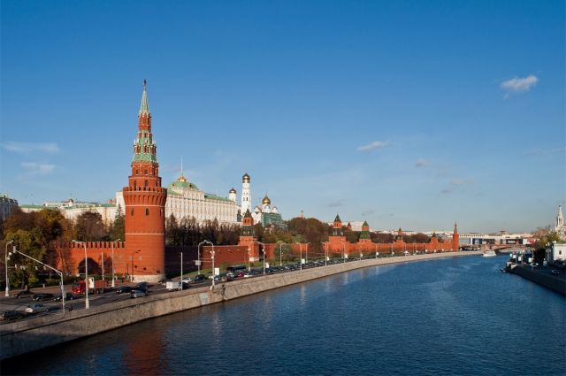 В Кремле сообщили, о чем могут поговорить при встрече Путин и Зеленский