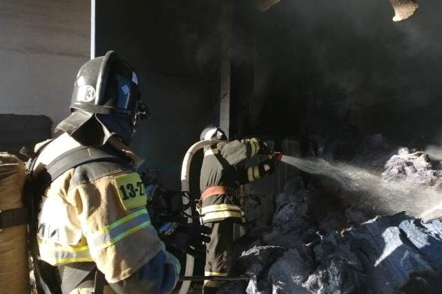 Производственная база сгорела в Ставрополе, никто не погиб