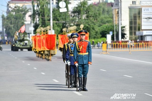 Ко Дню Победы движение по улицам Омска перекроют дважды
