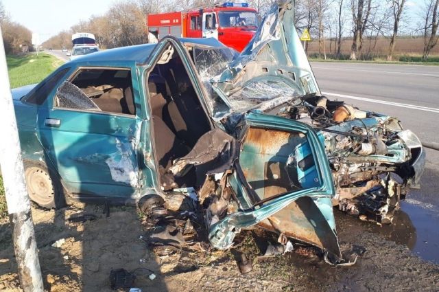 В автомобильной аварии погиб человек в Ростовской области