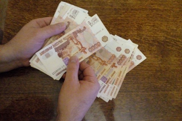 В Коврове двух менеджеров осудили за кражу из квартиры 200 тысяч рублей