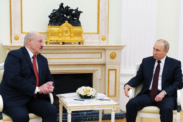 Президент Белоруссии Александр Лукашенко и президент РФ Владимир Путин.