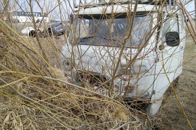 Шесть человек пострадали в ДТП на трассе Омск - Черлак