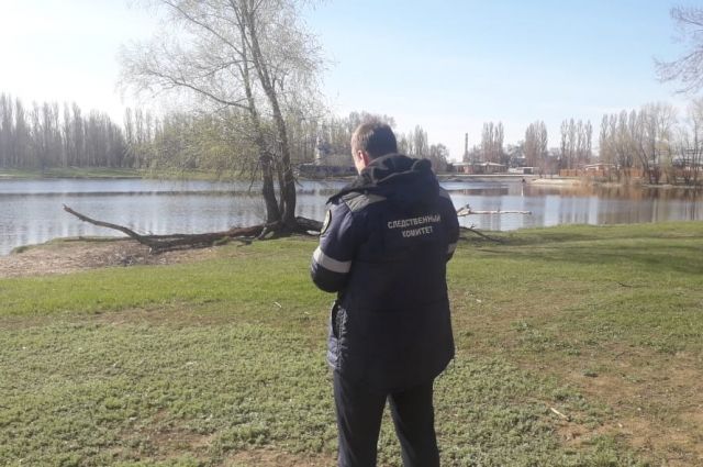 Труп жителя Москвы нашли в пруду Балакова