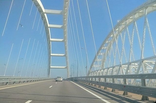 С начала года трафик через Крымский мост вырос почти на четверть