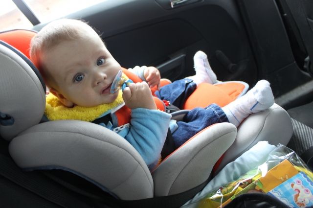 Альтернативы детскому креслу в авто угрожают жизни ребенка — Роскачество