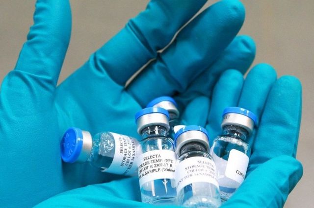 Стали известно, когда Украина получит COVID-вакцину от Польши