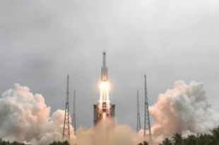 Китай запустил в космос основной модуль новой орбитальной станции.