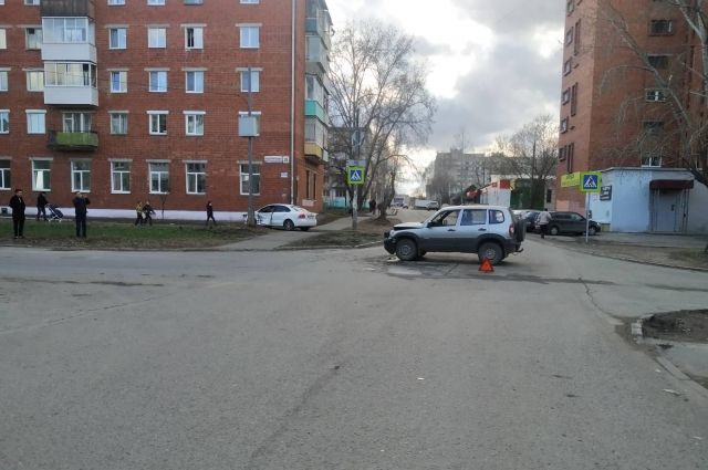 Два человека получили травмы в ДТП на улице Новостроительной в Ижевске