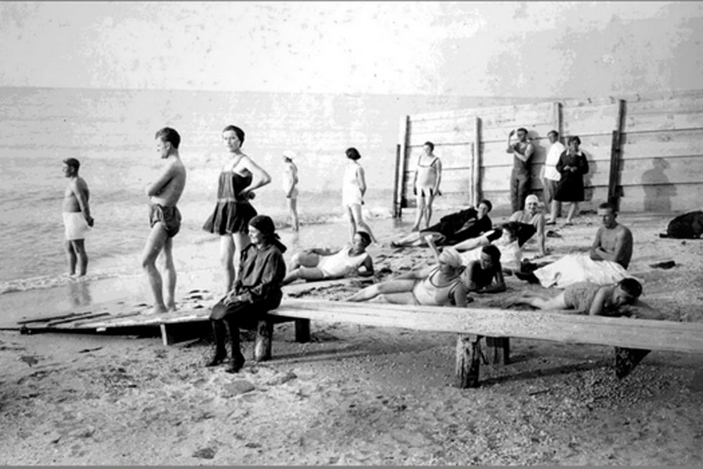 Ейск. Пляж при санатории. 1928 год.