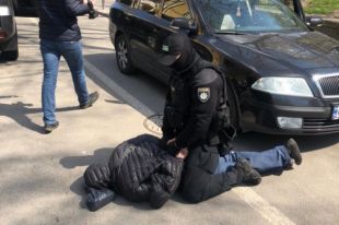Украинские аферисты продавали руководящую должность в Нацполиции