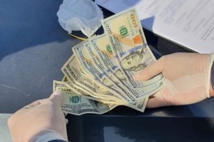 В Николаевской области на взятке задержали сотрудницу полиции