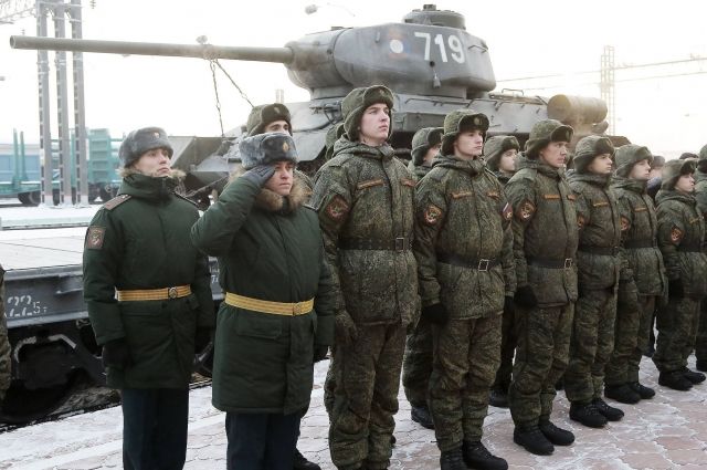 На мемориале Славы в Сургуте установили восстановленный Т-34