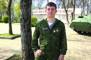 Вячеслав не только преподает историю, но и занимается поиском погибших солдат.