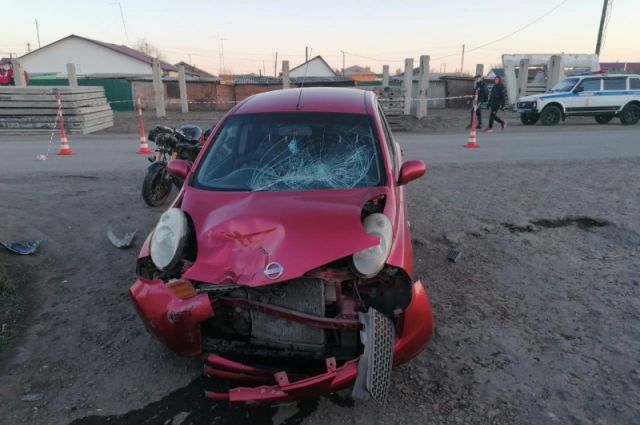 Молодые гонщики без прав допустили аварию под Омском