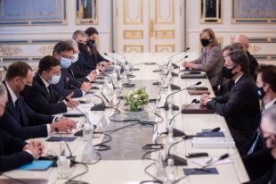 Зеленский: 2021 год будет фундаментальным в отношениях Украины и США