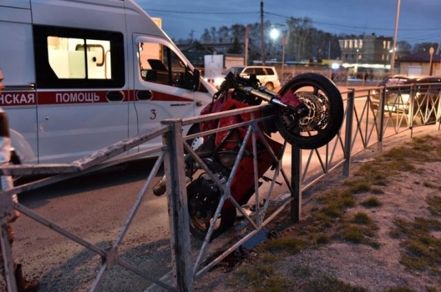 Мотоциклист пострадал в столкновении с автомобилем Honda под Новосибирском