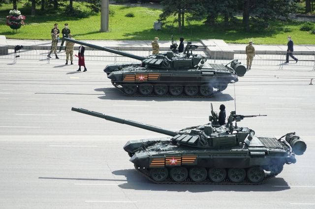 Репетиция военного парада 7 мая в Новосибирске: прямая трансляция
