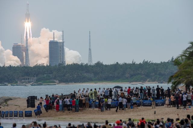 Роскосмос: Вторая ступень китайской ракеты может войти в атмосферу 9 мая