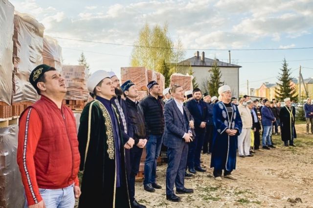 Установили полумесяц на минарете строящейся мечети в Татарстане