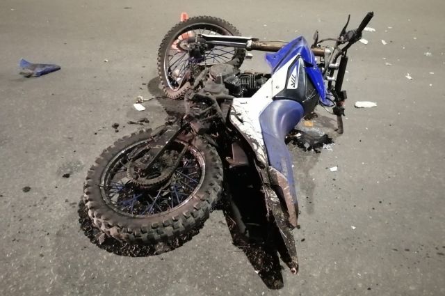 В Миассе вечером 9 мая автомобилист сбил мотоциклиста-бесправника