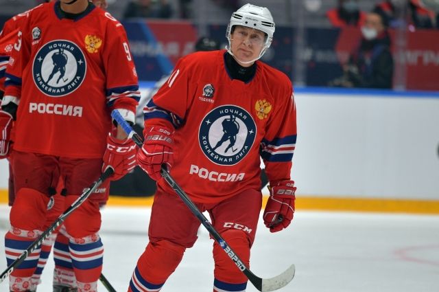 Команда Путина выиграла гала-матч Ночной хоккейной лиги со счетом 13:9