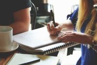 Первый рабочий день мая в этом году выпал на вторник. Россиянам предстоит потрудиться всего четыре дня до следующих выходных.