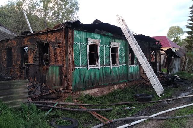 В Малом Мальцево Курской области на пожаре погибли мужчина и его мать
