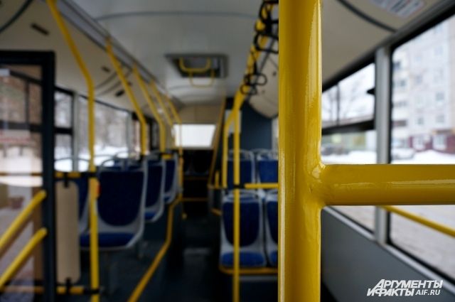 «В салоне паника»: в Перми на Камском мосту произошёл хлопок в автобусе
